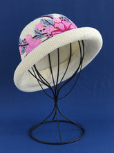 Load image into Gallery viewer, New Ethnic Style Embroidery Spring Knitted Fisherman Hat Sunscreen Sunshade Hat Women's Summer Top Hat Tide Versatile Pot Hat