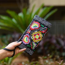 Load image into Gallery viewer, Yunnan Ethnic Embroidery Coin Purse Big Peony Women's Cloth Bag Clutch Bag