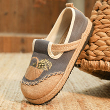 Load image into Gallery viewer, New Embroidered Shoes Flat-heeled and Low-top Embroidered Shallow-mouthed Shoes Ethnic Style Cloth Shoes