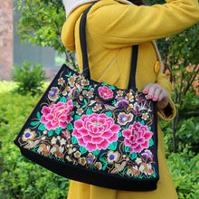 Load image into Gallery viewer, Yunnan ethnic style embroidered Pompom fashion lady shoulder bag big handbag