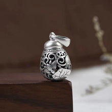 Load image into Gallery viewer, Hollow S925 Silver Portable Aromatherapy Ball Sachet Pendant Retro Style Fashion Temperament Can Be Opened and Worn To Diffuse Incense Balls
