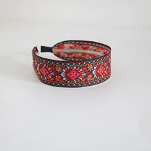 Load image into Gallery viewer, Vintage Ethnic Style Cotton and Linen Embroidery Floral Garland Pattern Fabric Lace Exquisite Headband Bohemian Headdress Head Buckle
