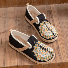 Load image into Gallery viewer, Spring New Ethnic Style Embroidered Cloth Shoes Handmade Linen Soft-soled Women&#39;s Single Shoes
