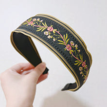 Load image into Gallery viewer, Ethnic Style Embroidery Headband, Retro Hair Accessories, Knotted in The Middle, Wide Edge Headband
