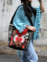 Load image into Gallery viewer, Ethnic Style Embroidery Tibetan Style Retro Canvas Handbag Shoulder Messenger Bag
