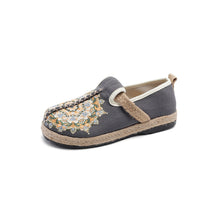 Load image into Gallery viewer, Spring New Ethnic Style Embroidered Cloth Shoes Handmade Linen Soft-soled Women&#39;s Single Shoes
