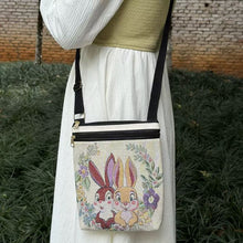 Load image into Gallery viewer, Woven Flower Cloth Bags, Retro Mobile Phone Change Bags, Two-layer Black Belts
