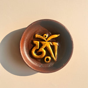 Nepal Tibetan Incense Insert Shiva's Eye Gilt Gray Pottery OM Buzz Word Round Square Seat Handmade Six Character Mantra Incense Burner