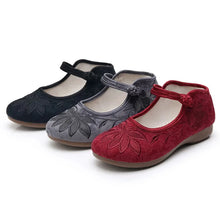 Load image into Gallery viewer, Women Retro High Quality Red Embroidery Ballet Shoes Lady Casual Sweet White Anti Skid Hemp Flat Shoes Zapatos Mujer E6184x
