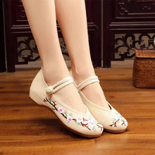 Load image into Gallery viewer, Sapatos Femininas Women Fashion Sweet Light Weight Embroidery Buckle Strap Flat Shoes Lady Casual Dance Shoes Ga296
