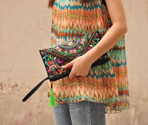 Ethnic Style Retro Embroidered Bag