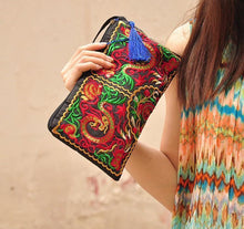 Load image into Gallery viewer, Ethnic Style Retro Embroidered Bag
