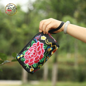 Yunnan ethnic style embroidery three zipper multi function women's change mobile phone bag to store make-up hand bag