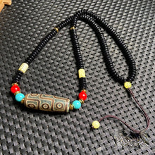 Load image into Gallery viewer, Tibetan nine-eyed beads clavicle chain old agate beads with beeswax cinnabar beads necklace
