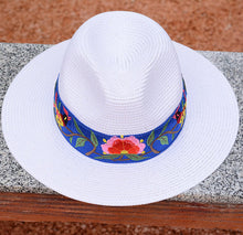 Load image into Gallery viewer, National style Embroidered Hat Straw Hat Sun-proof Visor Big Brim Summer Days Ladies National hat
