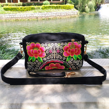 Load image into Gallery viewer, New Handheld Women&#39;s Bag Ethnic Style Embroidery Bag Embroidery Canvas Bag Cross Shoulder Bag Handbag
